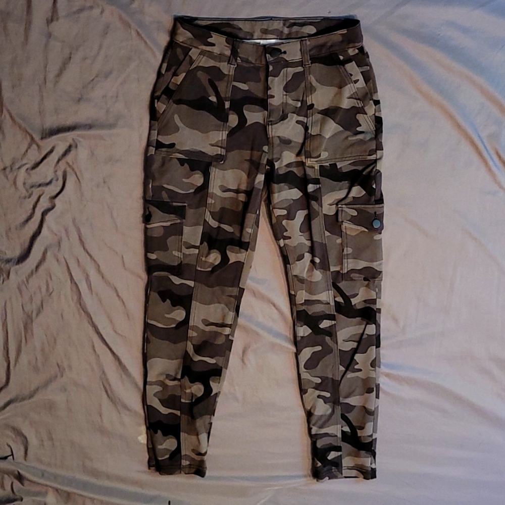 grey camo skinny cargo pants